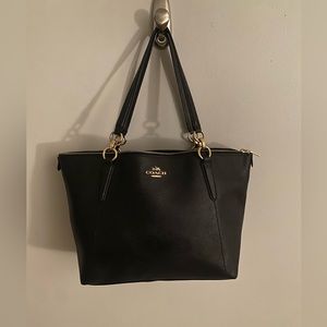 Coach Black Tote Bag Gold Hardware